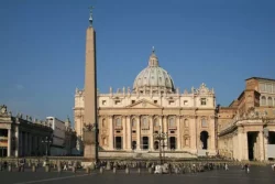 640px 0 Place Saint Pierre Vatican