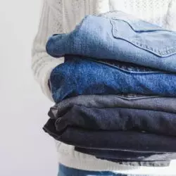 Los jeans, el acólito y el Papa, y la Revolución y Contra Revolución Tendencial 3 maude frederique lavoie EDSTj4kCUcw unsplash