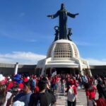 Monumento a Cristo Rei no Mexico recebe peregrinacao de 38 mil jovens 1