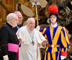 Último boletín de salud del Papa: Mejoran algunos índices – Pronóstico aún reservado 2 9 5