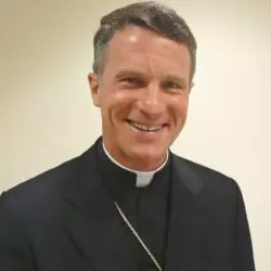 Mons. Broglio: un sistema de inmigración que proteja las comunidades y salvaguarde la dignidad 2 Abp Broglio Portrait Collar 2