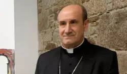 De pastorear una pequeña diócesis al norte de España a Obispo de Córdoba: Mons. Jesús Fernández 2 Jesus Fernandez Gonzalez 25101