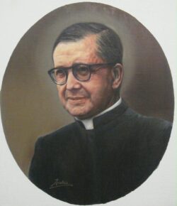 San Josemaria Escriva de Balaguer 65x54. Como peculiaridad la imagen esta sacada de una pequena foto del Santo de los anos 50 en blanco y negro
