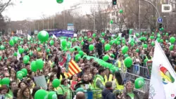 En Madrid ayer, miles de personas salieron a defender la vida desde el seno materno 2 marchvidmad25