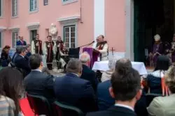 Patriarca de Lisboa celebró Eucaristía con la Cruz de la primera Misa en el Brasil 4 Patriarca de Lisboa celebra Eucaristia com a Cruz da primeira Missa no Brasil 5 768x512 1