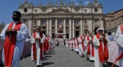 En el Vaticano: Papa celebra Jubileo de los seminaristas, obispos y sacerdotes del 23 al 27 de junio 1 Sin titulo 16