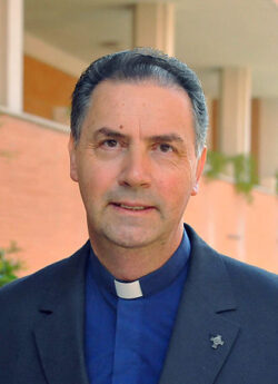 Papa nombra a Cardenal Fernández Artime legado para basílicas papales de Asís 6 Angel Fernandez Artime