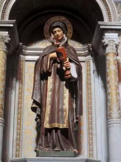 Santa Clara de Asís, formada por San Francisco, un día ella multiplicó panes 2 6 5