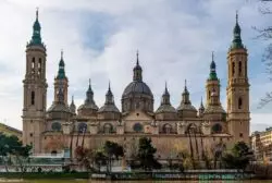 Basílica de Nuestra Señora del Pilar, en España, registra aumento histórico de peregrinos 3 Basilica de Nossa Senhora do Pilar registra aumento historico de peregrinos 700x469 1