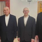 Dois sacerdotes catolicos foram libertados da prisao na Belarus