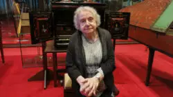 Montserrat Torrent, la organista de 99 años que sigue tocando cada día: “Solo Dios me hará parar” 2 Montserrat Torrent
