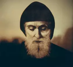 En la visita del Papa a tumba de San Charbel, el mundo recordó al santo de los mil y mil milagros 3 RELLENO