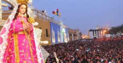 En Perú multitud asiste a peregrinar junto a la Virgen de la Puerta 2 Sin titulo 11