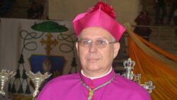 Arzobispo de Caracas en medio de polémica por supuesta estrecha relación con anterior régimen 2 2dedde23adab0fc0b3a784931dae4c50 L