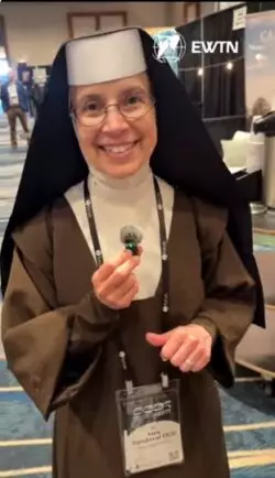 El mensaje de la hermana Ines Sandoval en SEEK 2026: “Por favor, no se rindan, mamás” 2 HERMANAINES123456