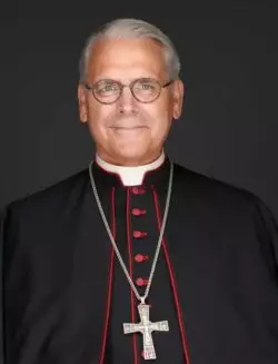 Trump habló con el presidente del episcopado estadounidense 3 USE THIS Archbishop Paul S. Coakley 8x10 Cropped