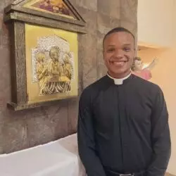 “Decretar no es confiar”: un sacerdote recuerda que solo la voluntad de Dios conduce a la verdadera paz 2 padreMELSONGwagKB1s