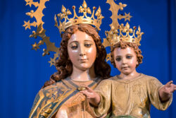 La Gran Hostia y el Auxilio de los Cristianos, columnas que salvan la Iglesia: la visión de Don Bosco 3 18611 20240608 JCV