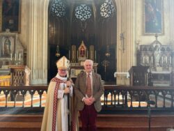 Director de seminario anglicano en Oxford llega a la Iglesia Católica 2 HBH7MfeboAAYg Y