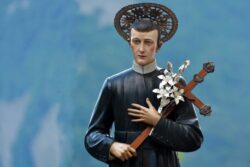 La Sala de los Lazos: donde las mamás entregan sus hijos a San Gerardo Majella 2 San Gerardo Mayela