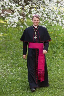 Obispo de Passau dice que espera con “expectación” lo que Roma dirá sobre ‘Conferencia Sinodal’ alemana 2 2014 06 16 pbp Bischof Stefan Oster Portrait 2