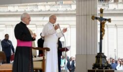 Papa en la audiencia general: la Iglesia no es solo Cuerpo místico de Cristo sino comunidad terrena 2 5 1