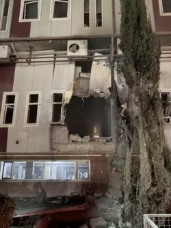 Ataque con dron daña complejo católico en Erbil, Irak 2 HCl3vm0WsAA1fqQ 700x933 1