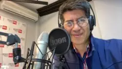 “Voy a seguir trabajando, pero también mi vocación sacerdotal”: periodista anuncia en vivo que ingresará al seminario 2 Uo 3u5G