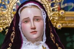 La espada que atravesó el Corazón de la Santísima Virgen 2 1 3