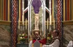 Jueves Santo: el Rey del Universo instituye la Eucaristía y es hecho prisionero tras el beso de Judas 2 2