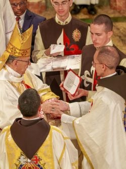 Oasis de Fe: La Victoria de la Fidelidad y la Paciencia 4 670483738 18595511053017554 2922529251049551908 n 250x333 1