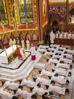 Oasis de Fe: La Victoria de la Fidelidad y la Paciencia 2 670836802 18595511110017554 6574110491697370618 n 700x933 1