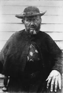 San Damián de Molokai, o el que abandonó su plácida Bélgica para ir a cuidar leprosos al fin del mundo 2 Father Damien photograph by William Brigham