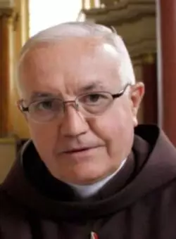 Padre Carlos, o de esos hombres que terminan de modelar una nación 4 6 11