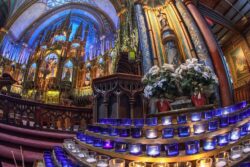Para los turistas que entran a iglesias pero salen sin aprendizaje: una asociación tiene solución 2 Canada Montreal 18409 20131223 GK HDR