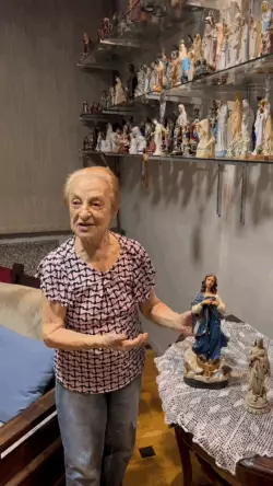 La historia de Maria do Carmo: 95 años, 500 estatuas de la Virgen y una misión digital que llega a miles de corazones. 2 MARIA45645656