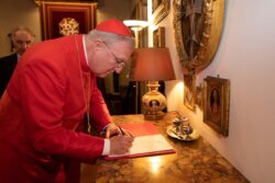 Vaticano vuelve a rechazar indulto para que laicos prediquen en misa, un pedido de obispos alemanes 2 NICU9467 ok5