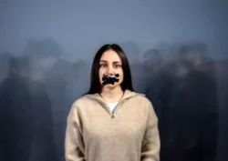 Cuando el silencio grita 2 dav hovhannisyan HgOT6z3tPPQ unsplash