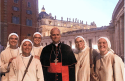 León XIV, el Papa cercano que cantaba con la tuna en El Escorial y soñaba con volver a la misión 2 image 4