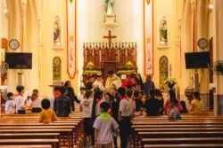 Conversiones a la Iglesia en 2026 se dan más por motivaciones espirituales que por temas sociales, muestra estudio 2 nguy n hi p VJb7Xk0h8gw unsplash