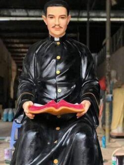 70.000 fieles honran a sacerdote mártir, en la primera beatificación celebrada en Vietnam 2 6
