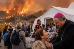 La Iglesia de Toledo no se puso de lado: Francisco Cerro acompaña a los evacuados por los incendios 2 ChatGPT Image 28 jul 2026 05 21 14 p.m