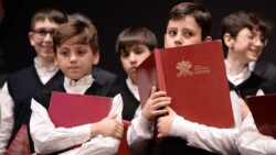 Coro do Papa inicia turne inedita pelo Brasil em sua primeira visita a America Latina 4