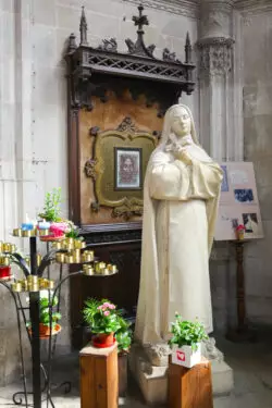 “No, bajaré”: el sorprendente milagro con el que santa Teresita de Lisieux salvó de la ruina a un monasterio 2 IMG 0867 2
