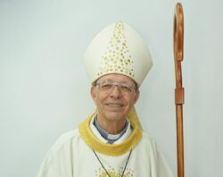 “Esta multitud está diciendo: queremos espiritualidad”, dice obispo brasileño en procesión de 50.000 2 7