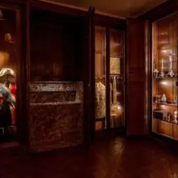 Palacio de Versalles: Sacristías de la Capilla Real abren al Público 2 SaveClip.App 748385174 18536124229073919 1673753015625561627 n 640 1