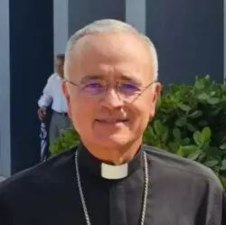Obispo nicaragüense Baéz, exiliado en Florida, pide no ser pasivos ante dictaduras 2 443860841 998264441665605 3521131006308319620 n