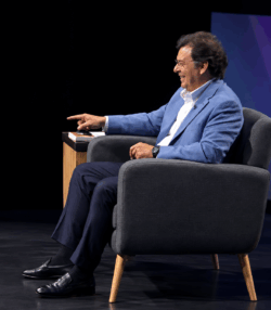 “Le dije que sí a Dios”: el camino de Manuel Capetillo del éxito en las telenovelas al Rosario 2 ChatGPT Image 16 sept 2026 05 55 39 p.m