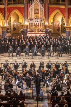 De la plegaria a la esperanza: La Orquesta Sinfónica Nacional y el Coro Nacional, en el templo de los Caballeros de la Virgen 3 IMG 20260919 WA0018