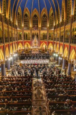 De la plegaria a la esperanza: La Orquesta Sinfónica Nacional y el Coro Nacional, en el templo de los Caballeros de la Virgen 6 IMG 20260919 WA0055